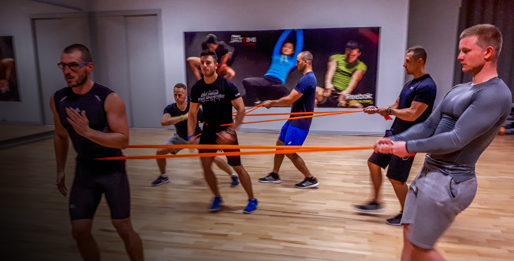 SMART TRAINING<br/>ACADEMY